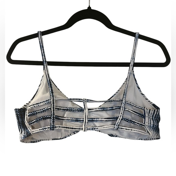 Raisins Blue and White Striped Bikini Top XL - Picture 4 of 5